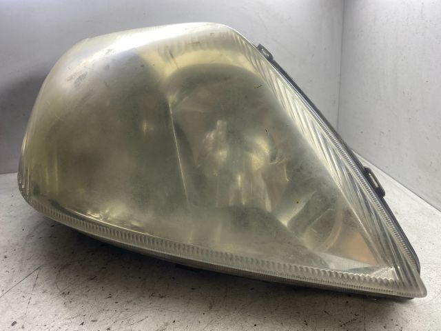 bontott TOYOTA COROLLA Jobb Fényszóró