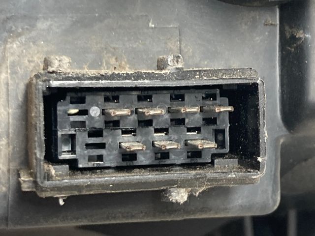 bontott TOYOTA COROLLA Jobb Fényszóró