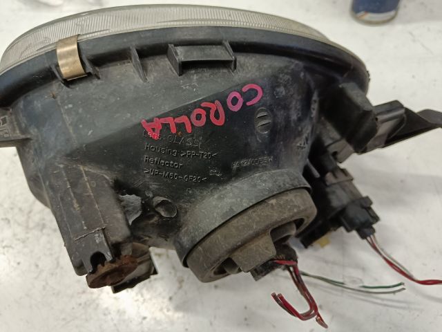 bontott TOYOTA COROLLA Jobb Fényszóró