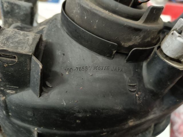 bontott TOYOTA COROLLA Jobb Fényszóró