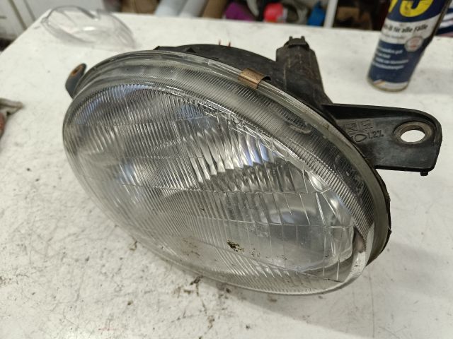 bontott TOYOTA COROLLA Jobb Fényszóró