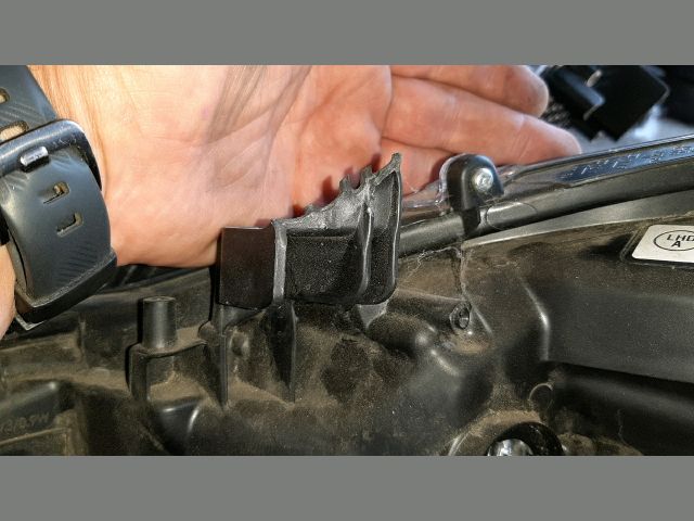 bontott TOYOTA COROLLA Jobb Fényszóró