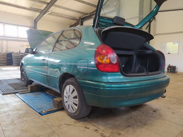 bontott TOYOTA COROLLA Jobb Fényszóró