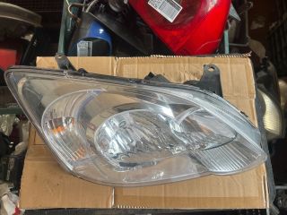 bontott TOYOTA COROLLA Jobb Fényszóró