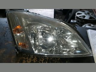 bontott TOYOTA COROLLA Jobb Fényszóró