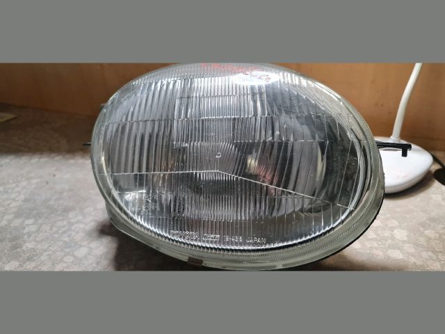 bontott TOYOTA COROLLA Jobb Fényszóró