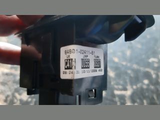 bontott TOYOTA COROLLA Jobb hátsó Ablakemelő Kapcsoló