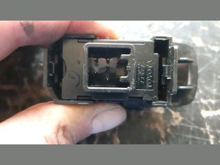 bontott TOYOTA COROLLA Jobb hátsó Ablakemelő Kapcsoló