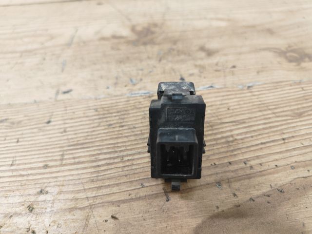 bontott TOYOTA COROLLA Jobb hátsó Ablakemelő Kapcsoló