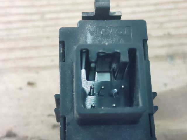 bontott TOYOTA COROLLA Jobb hátsó Ablakemelő Kapcsoló