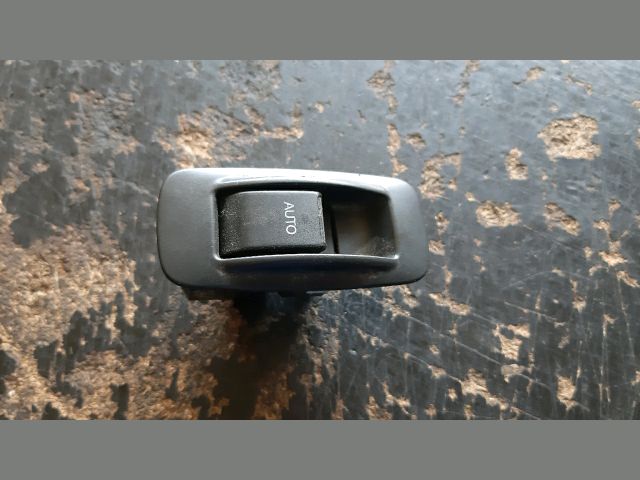 bontott TOYOTA COROLLA Jobb hátsó Ablakemelő Kapcsoló