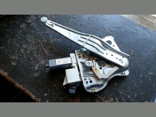 bontott TOYOTA COROLLA Jobb hátsó Ablakemelő Szerkezet (Elektromos)