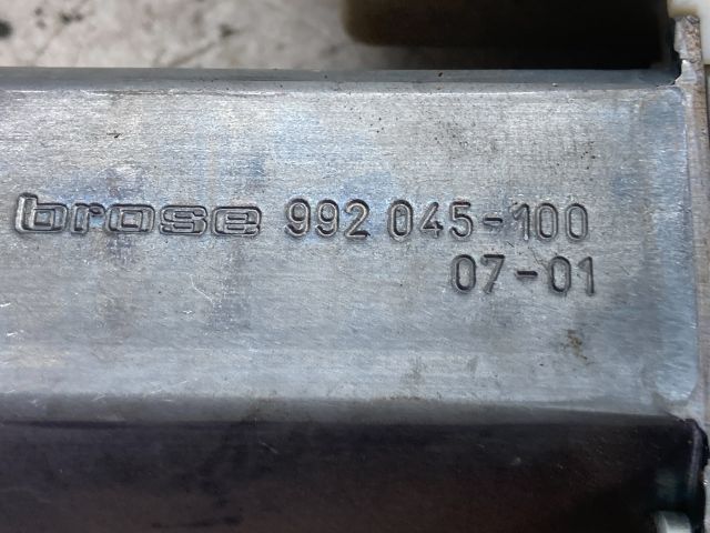 bontott TOYOTA COROLLA Jobb hátsó Ablakemelő Szerkezet (Elektromos)