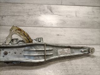 bontott TOYOTA COROLLA Jobb hátsó Ablakemelő Szerkezet (Mechanikus)