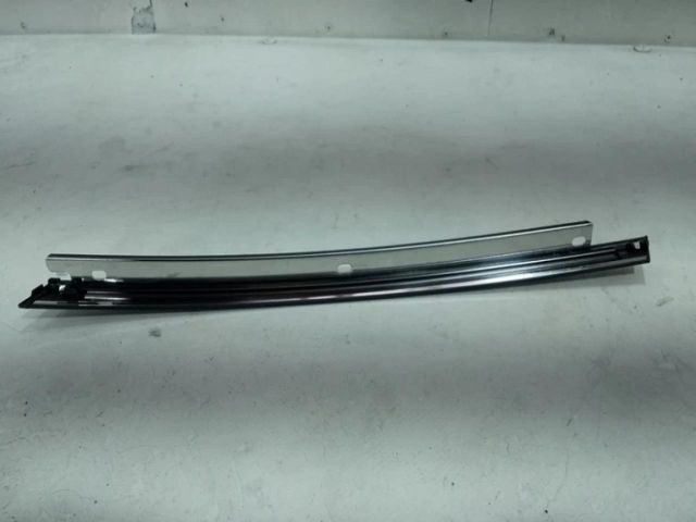 bontott TOYOTA COROLLA Jobb hátsó Ajtó Díszléc