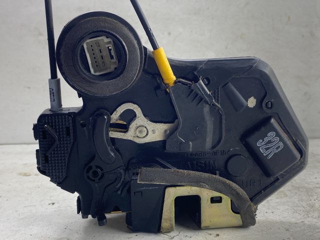 bontott TOYOTA COROLLA Jobb hátsó Ajtózár