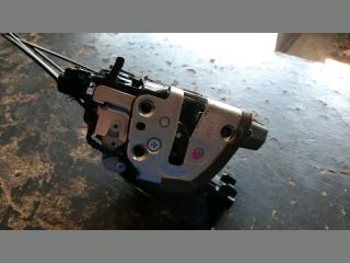 bontott TOYOTA COROLLA Jobb hátsó Ajtózár