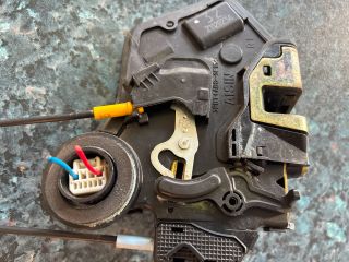 bontott TOYOTA COROLLA Jobb hátsó Ajtózár