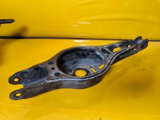 bontott TOYOTA COROLLA Jobb hátsó Alsó Lengőkar