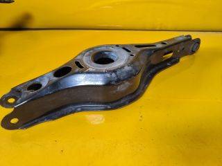 bontott TOYOTA COROLLA Jobb hátsó Alsó Lengőkar