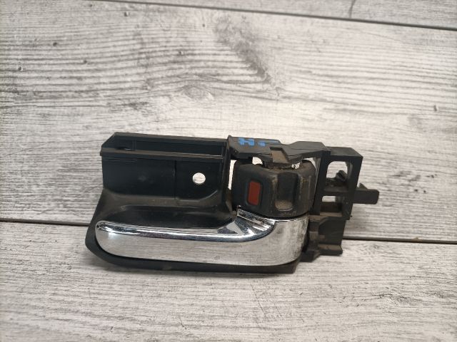 bontott TOYOTA COROLLA Jobb hátsó Belső Kilincs