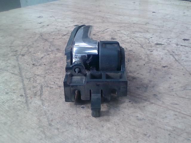 bontott TOYOTA COROLLA Jobb hátsó Belső Kilincs