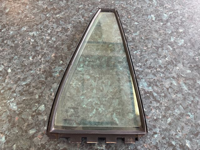 bontott TOYOTA COROLLA Jobb hátsó Fixüveg (Ajtóban)