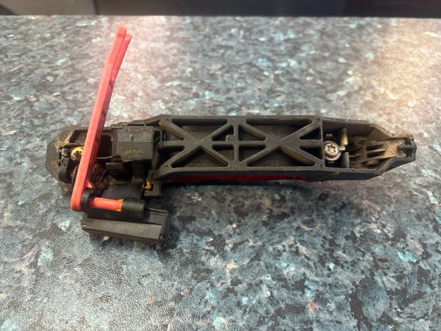 bontott TOYOTA COROLLA Jobb hátsó Külső Kilincs