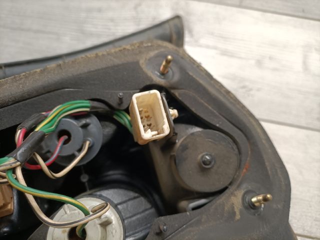 bontott TOYOTA COROLLA Jobb Hátsó Lámpa