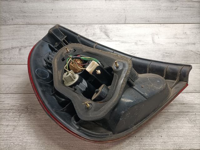 bontott TOYOTA COROLLA Jobb Hátsó Lámpa