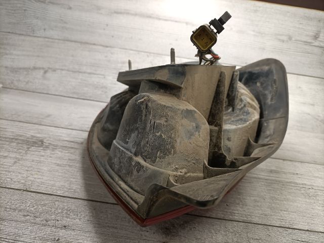 bontott TOYOTA COROLLA Jobb Hátsó Lámpa