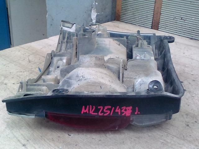 bontott TOYOTA COROLLA Jobb Hátsó Lámpa