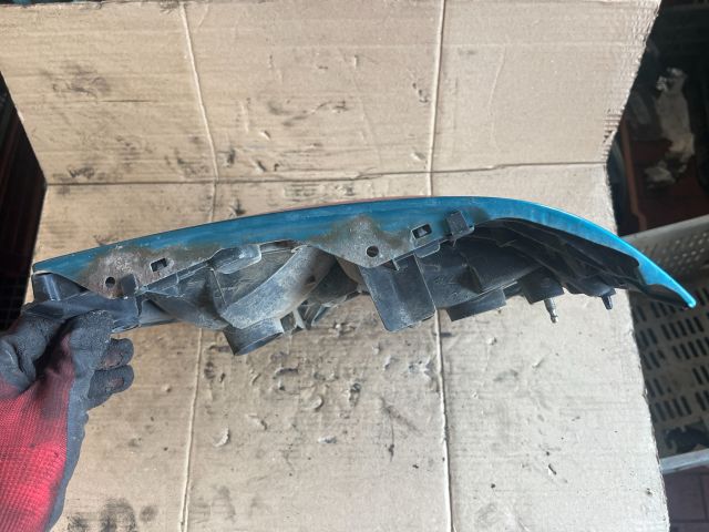 bontott TOYOTA COROLLA Jobb Hátsó Lámpa