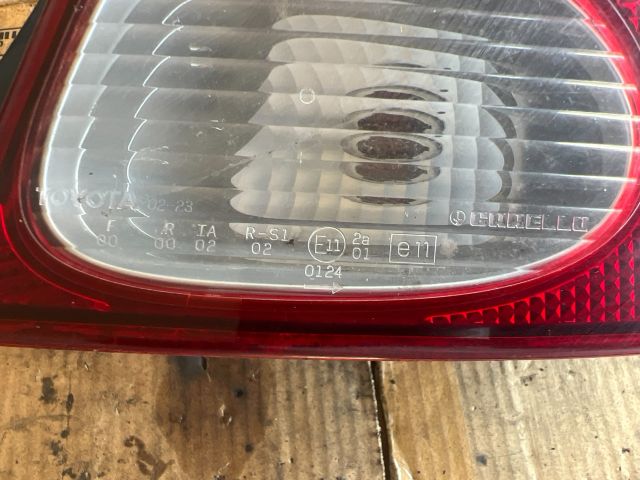 bontott TOYOTA COROLLA Jobb Hátsó Lámpa