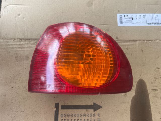 bontott TOYOTA COROLLA Jobb Hátsó Lámpa