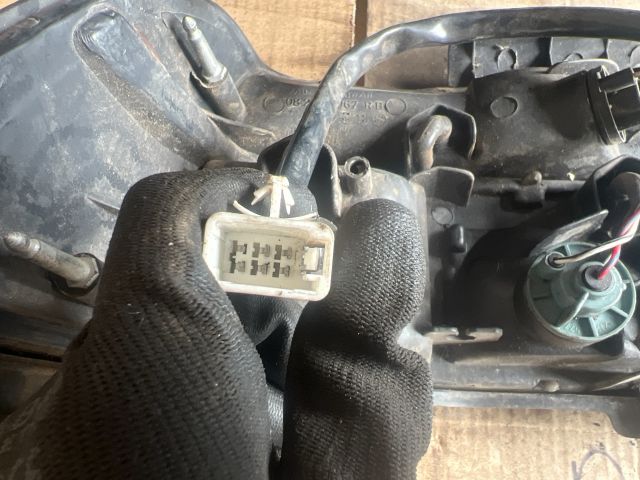 bontott TOYOTA COROLLA Jobb Hátsó Lámpa