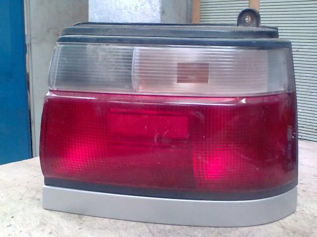 bontott TOYOTA COROLLA Jobb Hátsó Lámpa