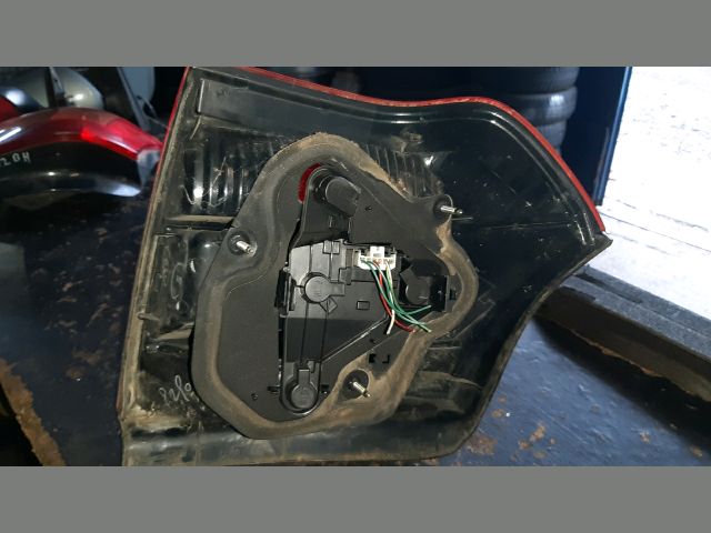 bontott TOYOTA COROLLA Jobb Hátsó Lámpa