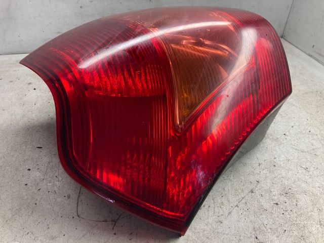 bontott TOYOTA COROLLA Jobb Hátsó Lámpa