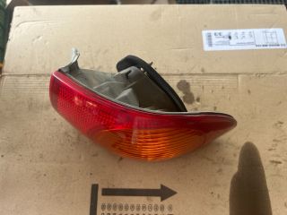 bontott TOYOTA COROLLA Jobb Hátsó Lámpa