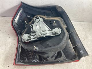 bontott TOYOTA COROLLA Jobb Hátsó Lámpa