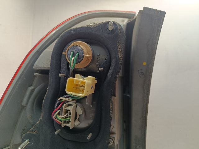 bontott TOYOTA COROLLA Jobb Hátsó Lámpa