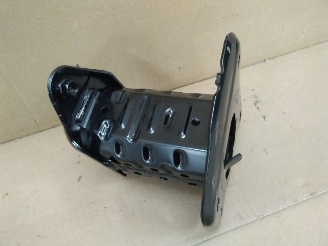 bontott TOYOTA COROLLA Jobb hátsó Lökhárító Merevítő (Fém)