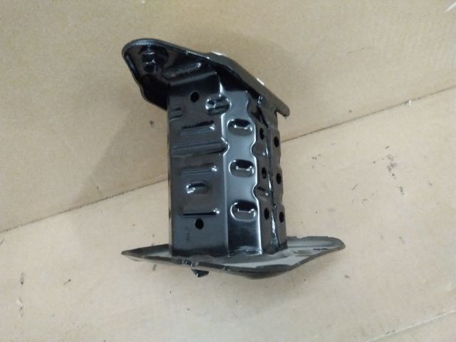 bontott TOYOTA COROLLA Jobb hátsó Lökhárító Merevítő (Fém)