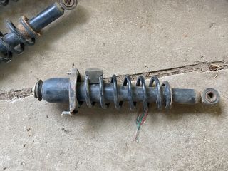 bontott TOYOTA COROLLA Jobb hátsó Rugó