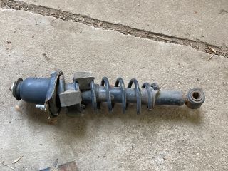 bontott TOYOTA COROLLA Jobb hátsó Rugó