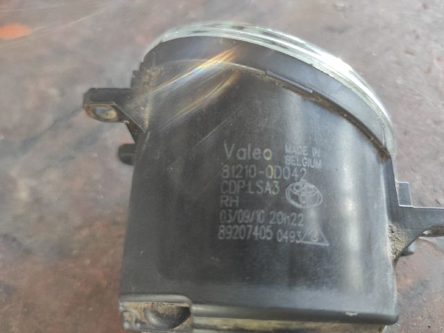 bontott TOYOTA COROLLA Jobb Ködfényszóró