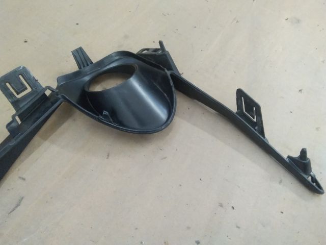 bontott TOYOTA COROLLA Jobb Ködlámpa Rács