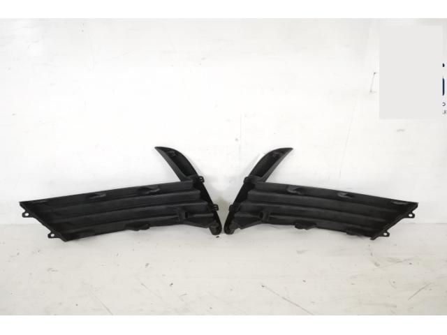 bontott TOYOTA COROLLA Jobb Ködlámpa Rács