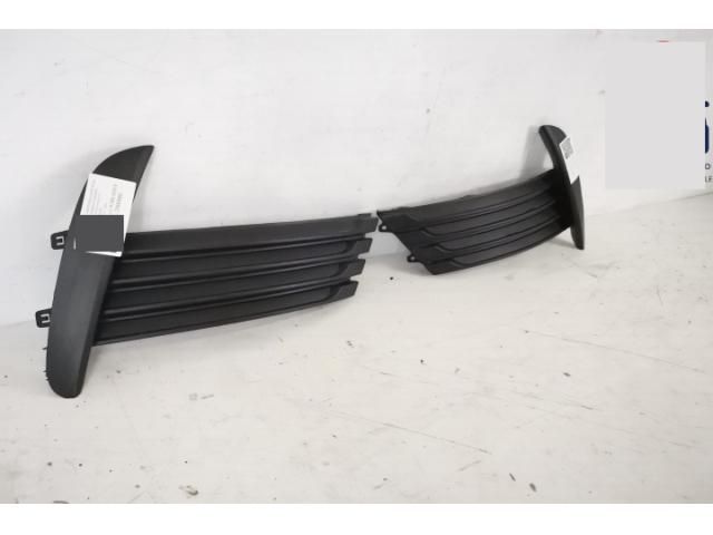 bontott TOYOTA COROLLA Jobb Ködlámpa Rács